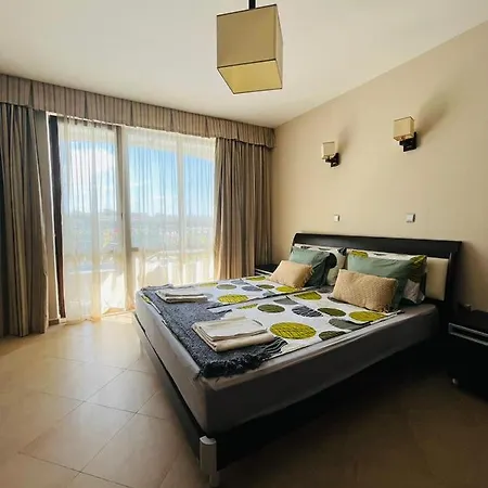 Lovely Studio Directly To Beach Area * לוזנטס