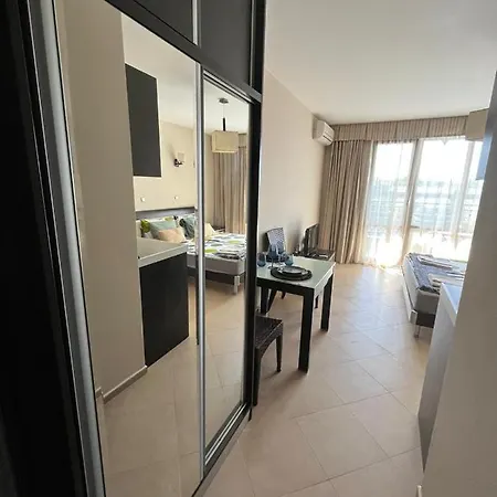 Apartment Lovely Studio Directly To Beach Area
