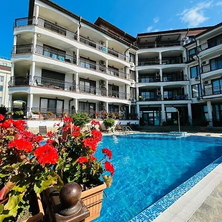 Lovely Studio Directly To Beach Area Apartment Lozenets